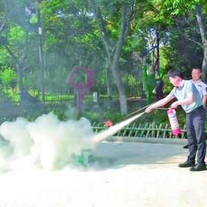 圣惠公园消防应急演练抓安全