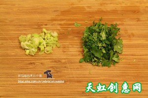 香菜小葱拌豆腐