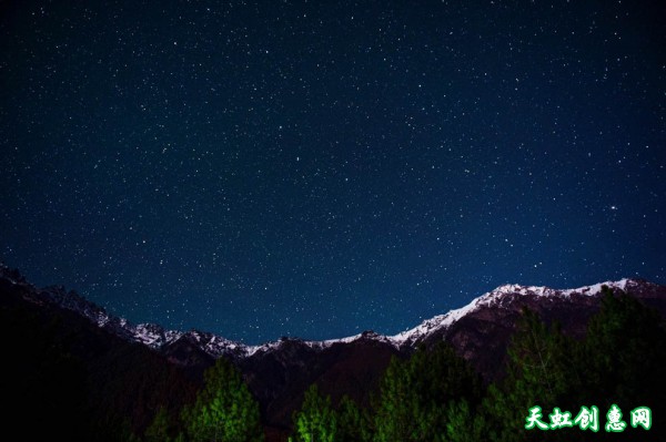 冬到春不远 林芝波密的桃花和星空简直太美