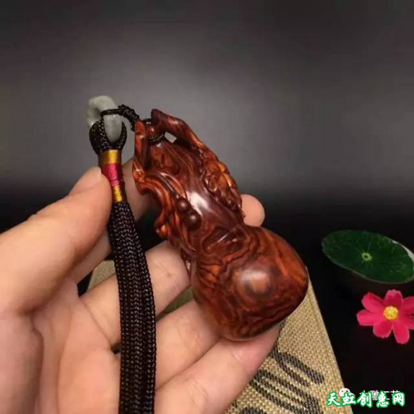 黄花梨工艺品欣赏