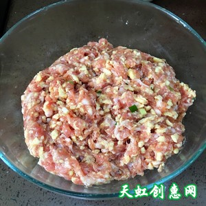 西红柿鸡蛋猪肉馅儿饺子怎么做