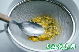 养乐多甜橙百香果饮怎么做