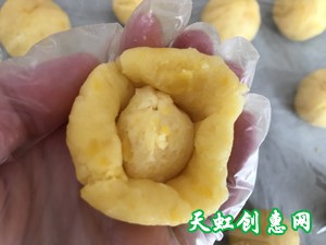 流心奶黄月饼怎么做