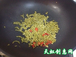 炒酸豆角怎么做