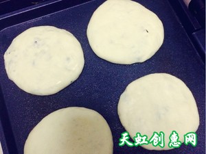 韭菜三鲜馅饼怎么做