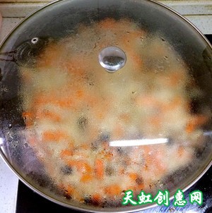 新疆羊肉抓饭怎么做