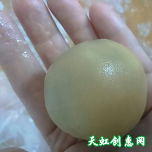 『蛋黄豆沙月饼』新手版怎么做