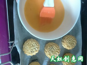 『蛋黄豆沙月饼』新手版怎么做