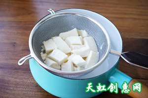 蟹黄豆腐怎么做