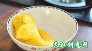 流心奶黄月饼怎么做