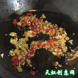 泡椒牛蛙怎么做