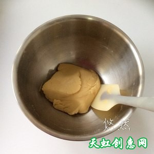 椰蓉蔓越莓薯泥月饼怎么做