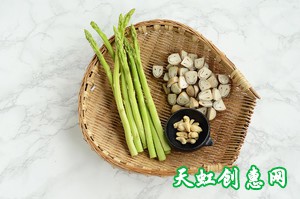 腰果芦笋炒草菇怎么做