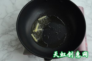 腰果芦笋炒草菇怎么做