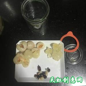 荔枝柠檬朗姆冰饮怎么做