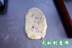 牛奶荔枝小方包怎么做