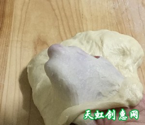 私家厨房|麻薯蛋黄肉松小面包怎么做