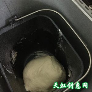 私家厨房|麻薯蛋黄肉松小面包怎么做