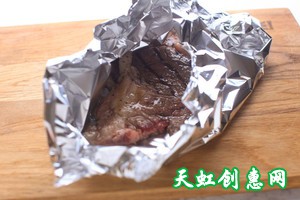 肉眼牛排佐香煎桃子沙拉怎么做