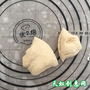 圣诞老人小餐包怎么做