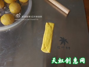 软萌黄金南瓜面包卷的做法，软萌黄金南瓜面包卷怎么做