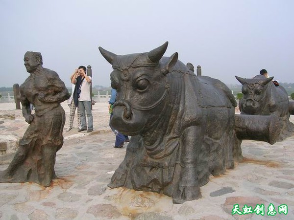 永济文化景区黄河铁牛