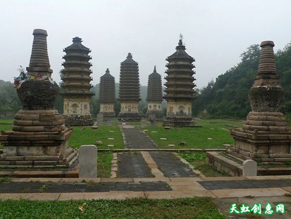 永济文化景区栖岩寺塔