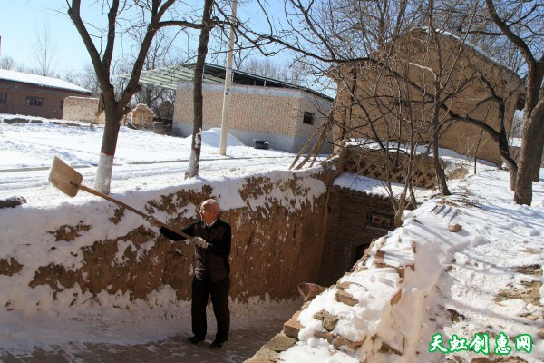 大雪后不同往日的运城农村地坑人家的生活