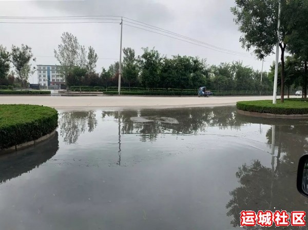 运城市区红旗东街任村段，雨天缘何总是积水难行？啥时候能解决？