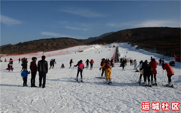 绛县东华山滑雪场