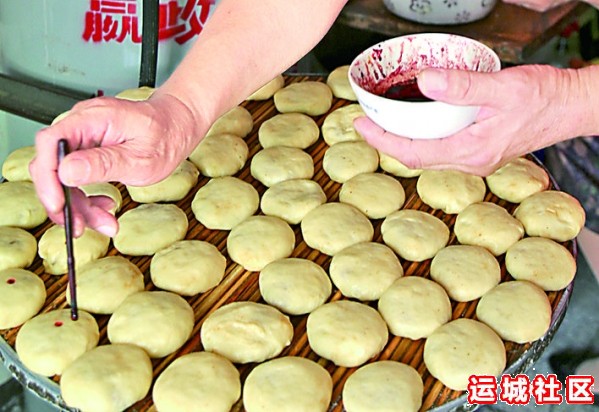 小石子“烹”出石子饼美食