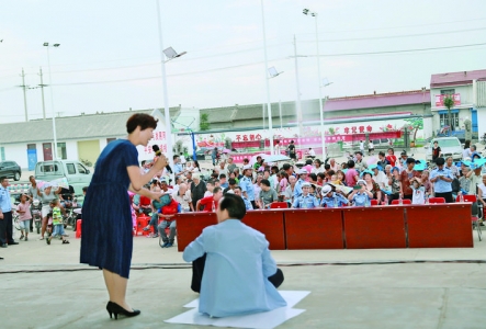 运城交警自编自演，交通安全走进农村