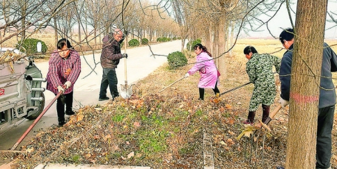 夏县胡张乡人居环境整治干得欢，村里干干净净，心里舒畅多了